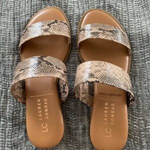 Lc Lauren Conrad Snake Memory Foam Sandals